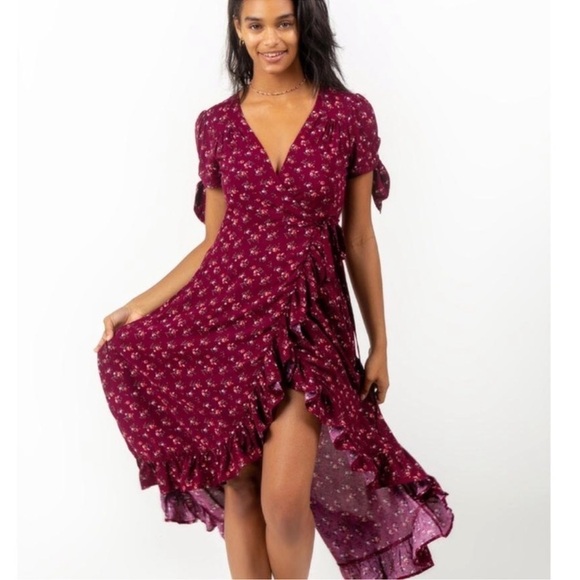 Francesca’s Collection Miami Khloe Wine Floral Wrap Dress - Picture 1 of 8